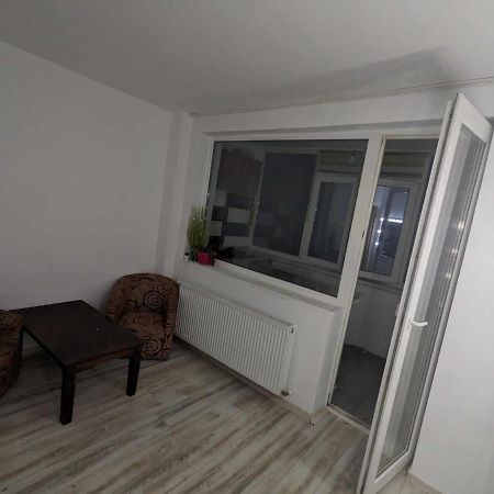 Garsoniera In Apartament Liber Tulcea Exterior foto